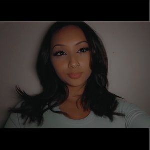 Meet your Posher, Vanessa